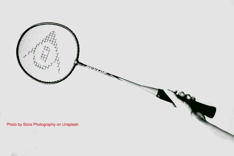 aprende a elegir mejor el cordaje de tu raqueta de bádminton con power bádminton